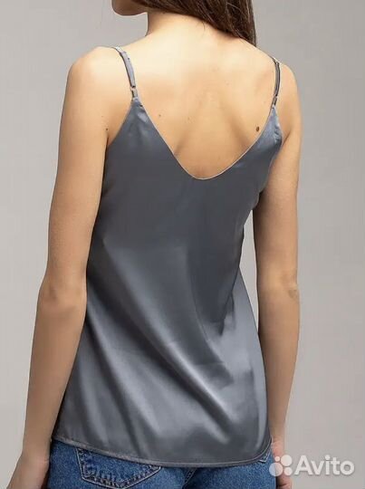 Топ на тонких бретелях