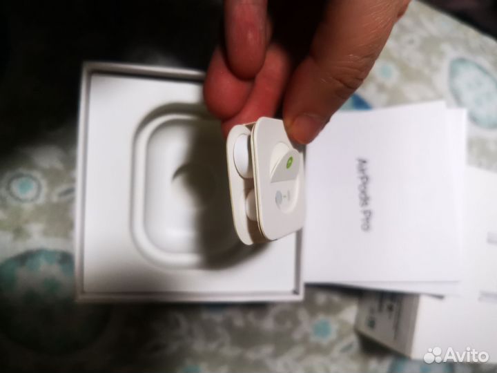 Коробка от airpods