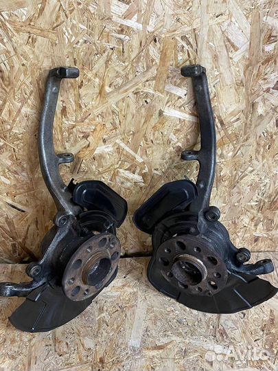 Передний поворотный кулак w211 4matic