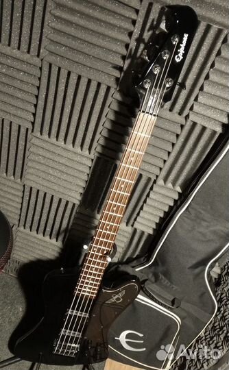 5-струнный бас Epiphone Thunderbird