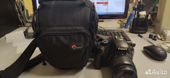 Зеркальный фотоаппарат Canon EOS Rebel T3