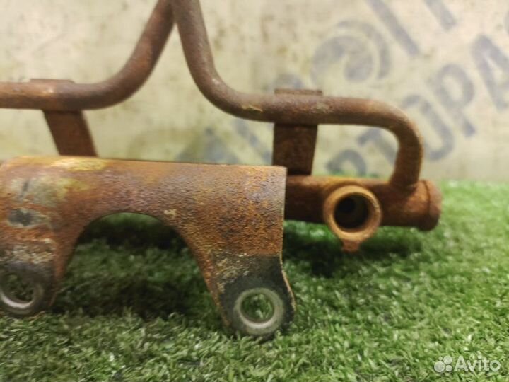 Топливная рампа левая Subaru Legacy Outback