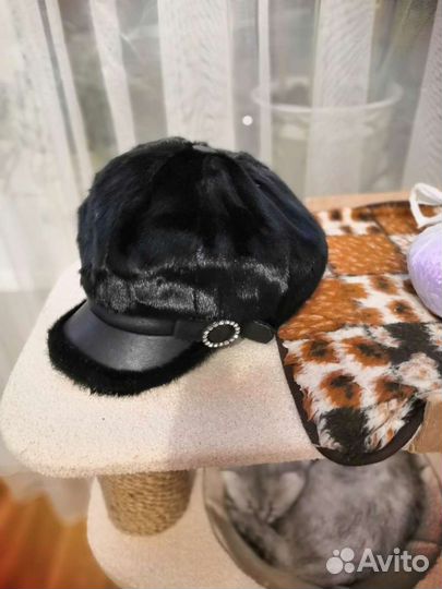 Берет женский черный