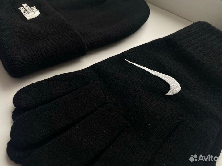 Зимний Комплект 3В1 Шапка TNF и перчатки nike