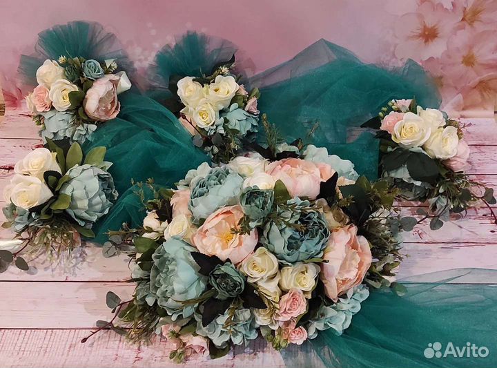 Свадебные аксессуары на машину (кольца, цветы)