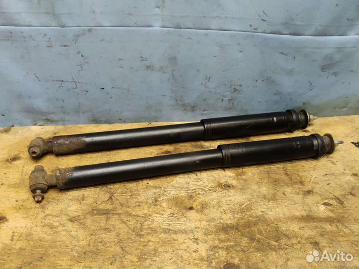 Амортизатор задний Mercedes W203 C203 4matic