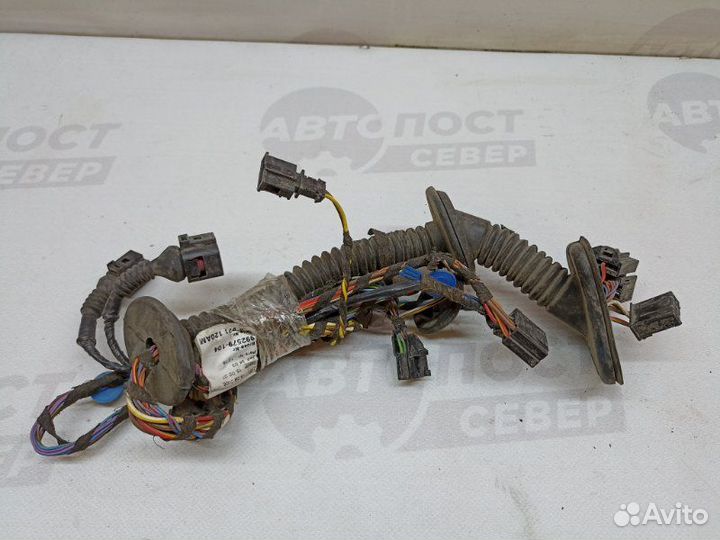 Проводка двери передняя правая Volkswagen Touareg