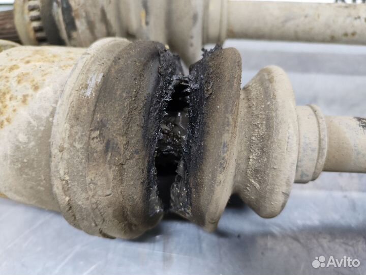 Привод задний Mitsubishi Galant 8 1997 г.в