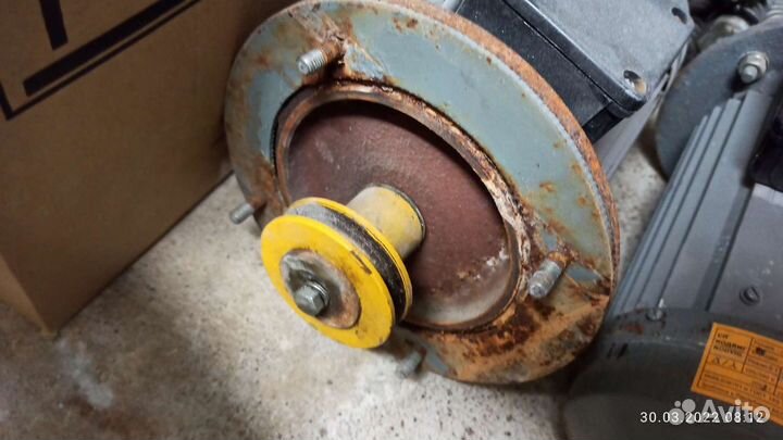 Электродвигатель асинхронный