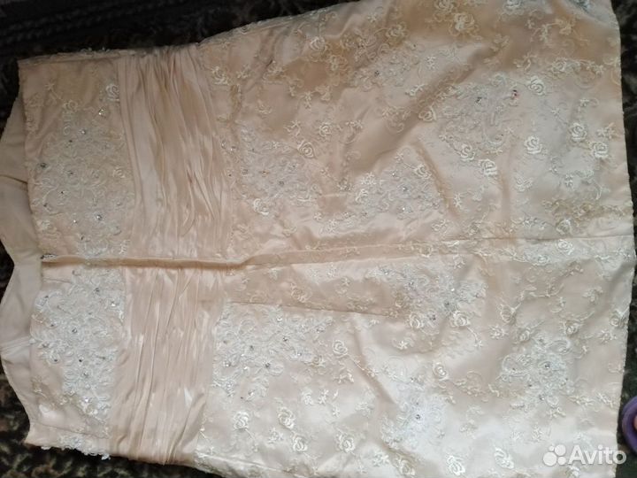 Вечернее платье