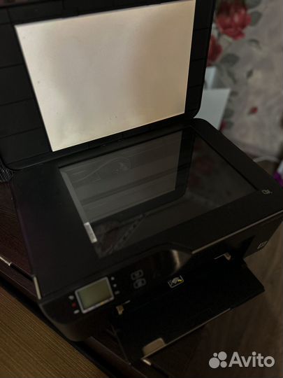 Принетер HP Deskjet Advantage 3525