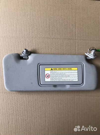 Козырёк солнцезащитный правый Honda CR-V3(687)