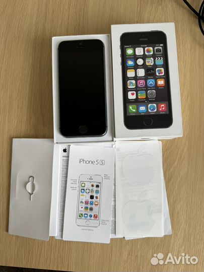 Смартфон Apple iPhone 5S 16 гб, 1 SIM, черный