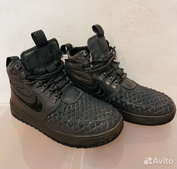 Кроссовки зимние nike б/у