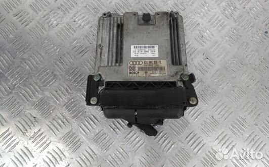 Блок управления двс audi A4 B7 (PML23PC01)