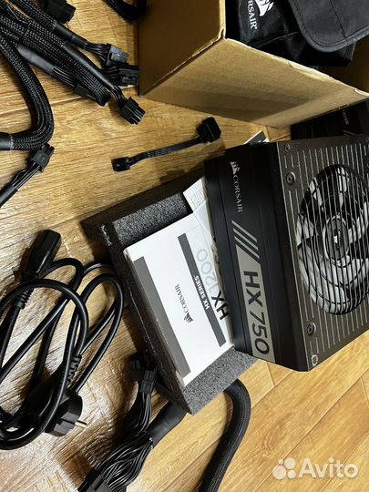 Corsair hx 750
