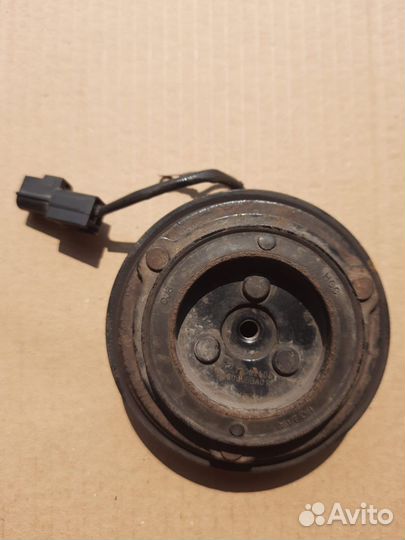 Mazda KD45-61-L10 муфта компрессора кондиционера