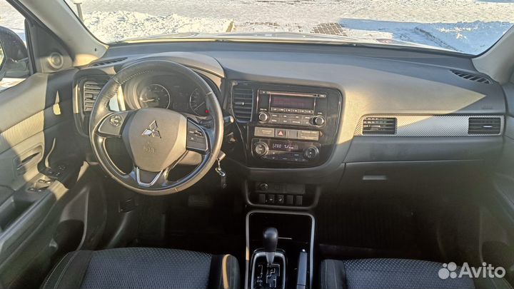 Mitsubishi Outlander 2.0 CVT, 2018, 171 250 км