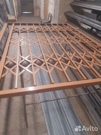 Решетка антивандальная