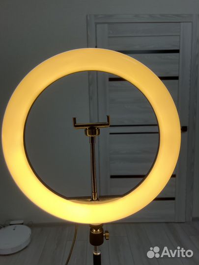 Кольцевая лампа цветная 33см