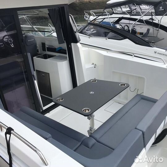 Катер Parker 760 Quest