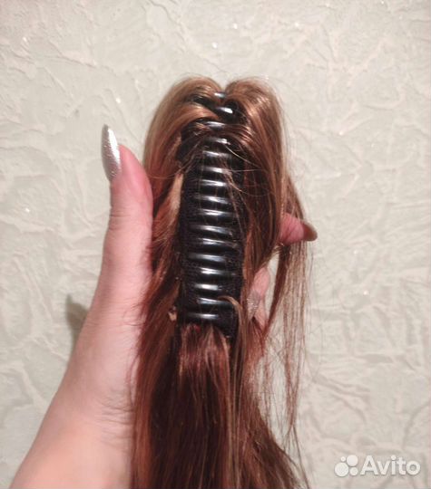 Хвост из натуральных волос на крабе