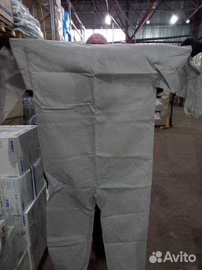 Одноразовый комбинезон каспер