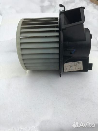 Моторчик печки Peugeot 307