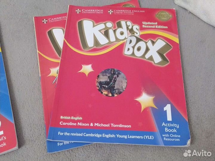 Учебник и тетрадь по английскому Kid's box