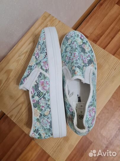 Слипоны белые женские 39 размер