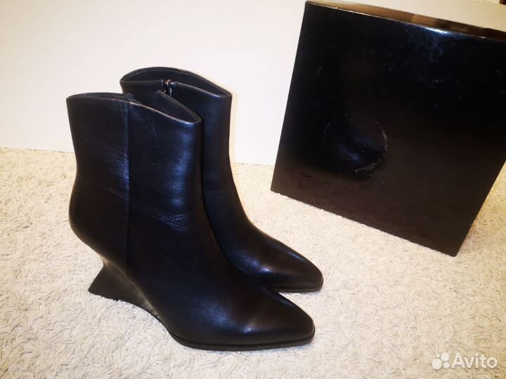 Ботильоны кожаные 39