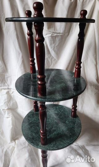 Столик/ этажерка из зеленого мрамора,дерево