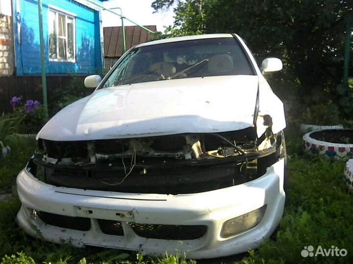 Mitsubishi Galant 1.8 AT, 1998, битый, 200 000 км