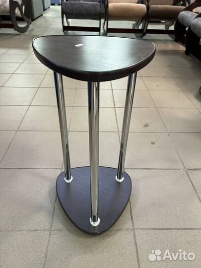 Подставка под цветы 