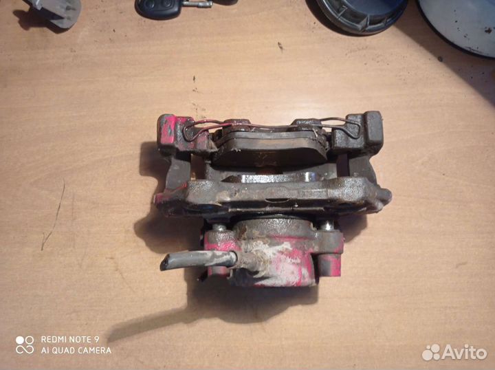 Суппорт передний правый Mercedes-Benz W210