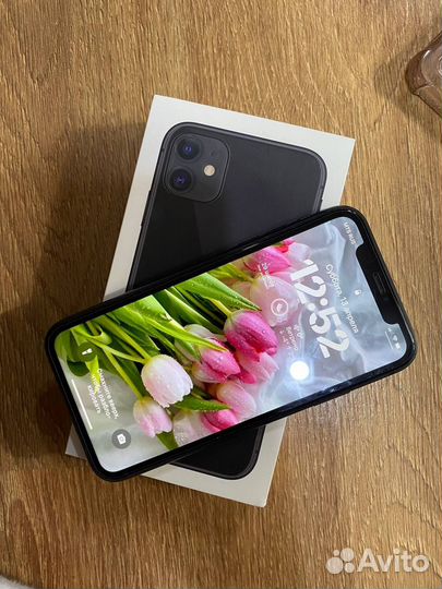 iPhone 11, 64 ГБ