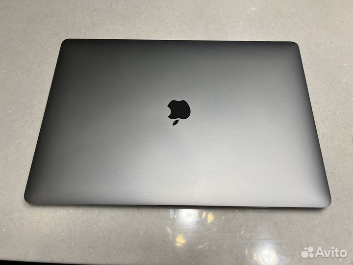 MacBook Pro 16 (2019), 512 ГБ, Core i9, 2.4 ГГц, RAM 64 ГБ, Radeon Pro 5300M 4 ГБ
