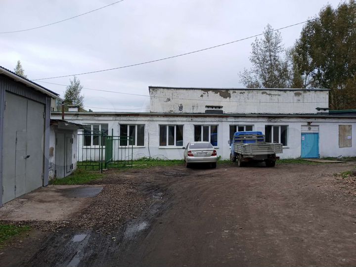 Гараж, > 30 м²