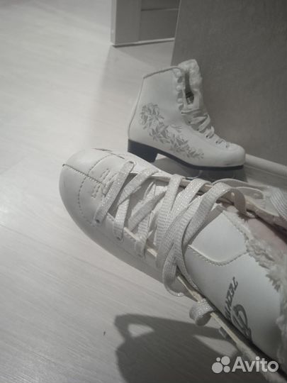 Продам фигурные коньки