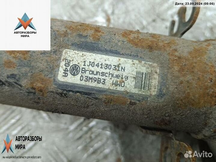 Стойка передняя Skoda Octavia (A4) рест. 2000