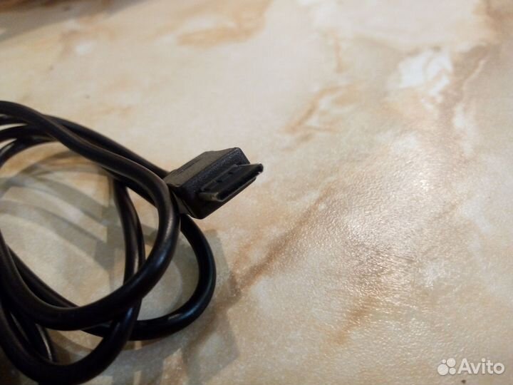 Кабель для сотового телефона