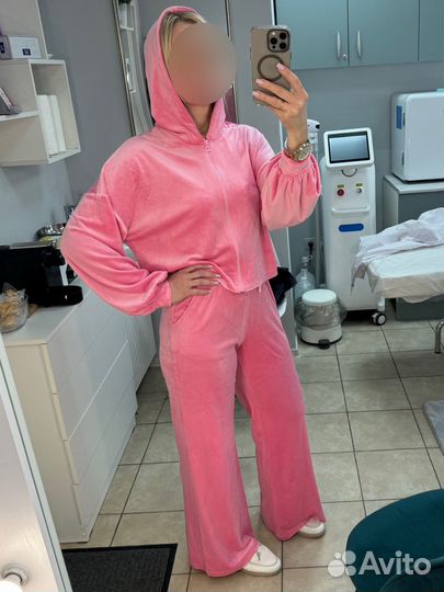 Спортивный костюм женский