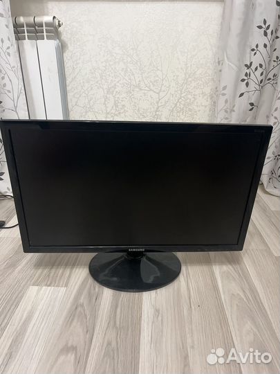 Монитор samsung s24d300h