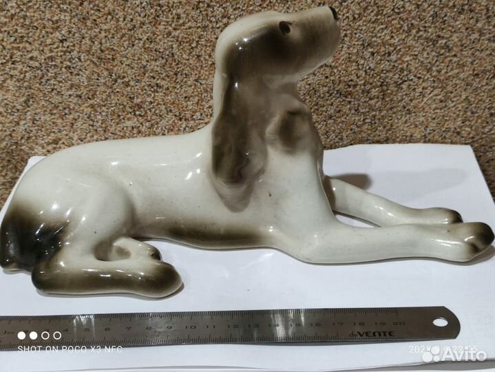 Крупная статуэтка собаки