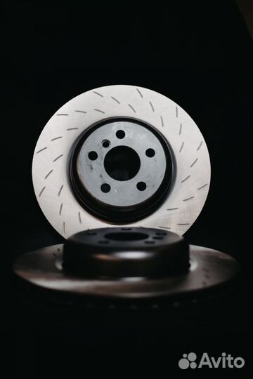 Тормозные диски Toyota Camry V70, Rav 4 305х28мм