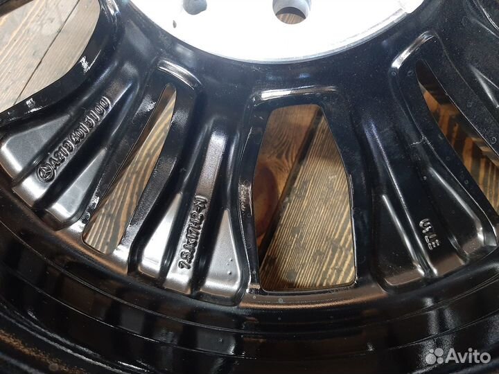 Комплект оригинальных колес r17 Mercedes E-Class