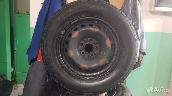 Bridgestone Sports Tourer MY-01 215/65 R16 98H