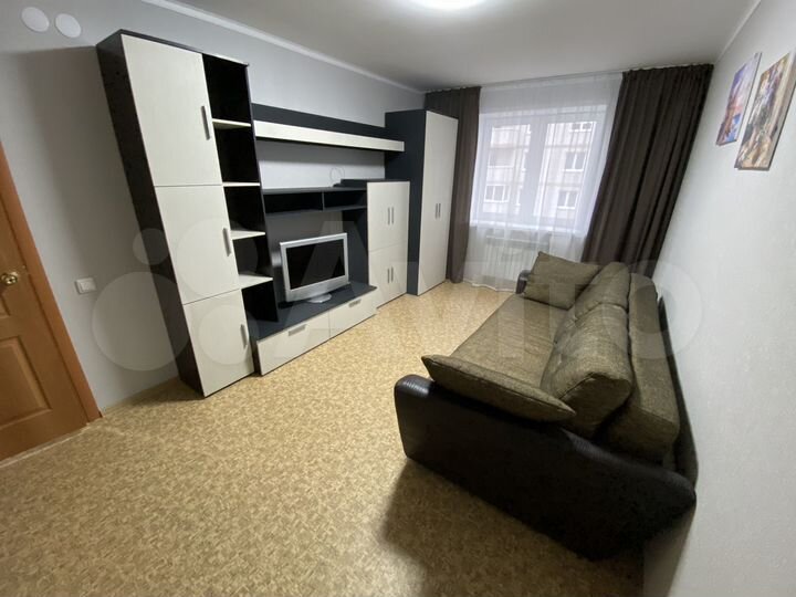 2-к. квартира, 55 м², 3/10 эт.