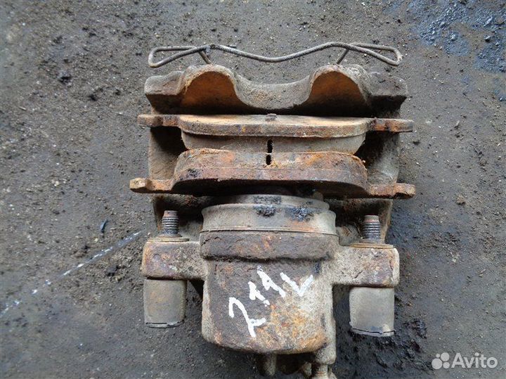 Суппорт передний левый Ford Focus MK2 hxda 2005