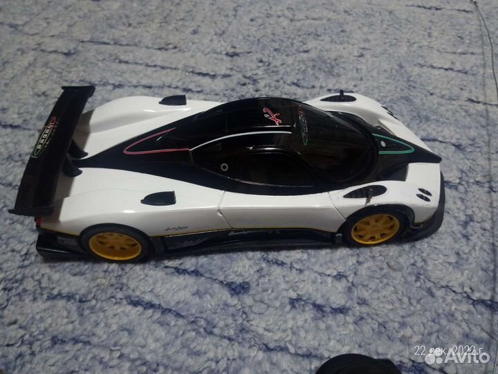 Машинка на радиоуправлении